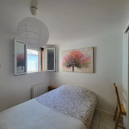 Avec Terrasse アパート